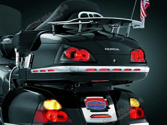 Entourage de top-case lumineux